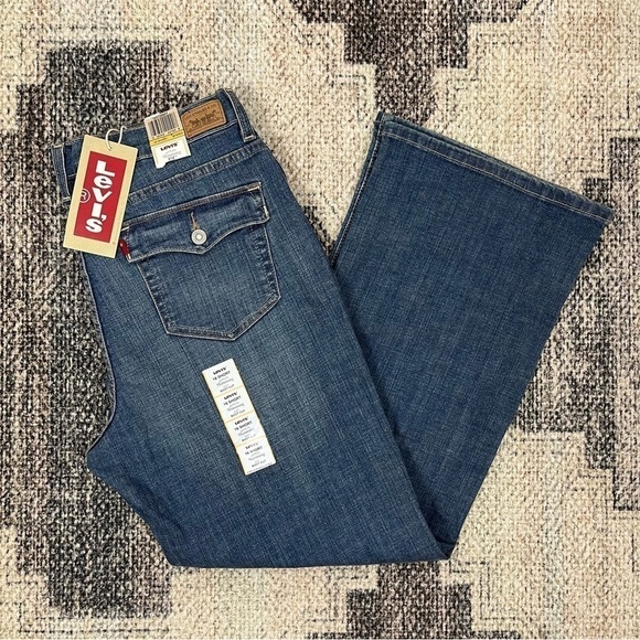 Levi 512 Perfectly Slimming Boot Cut. NWT Blue. Size 16 Short - Picture 3 of 10